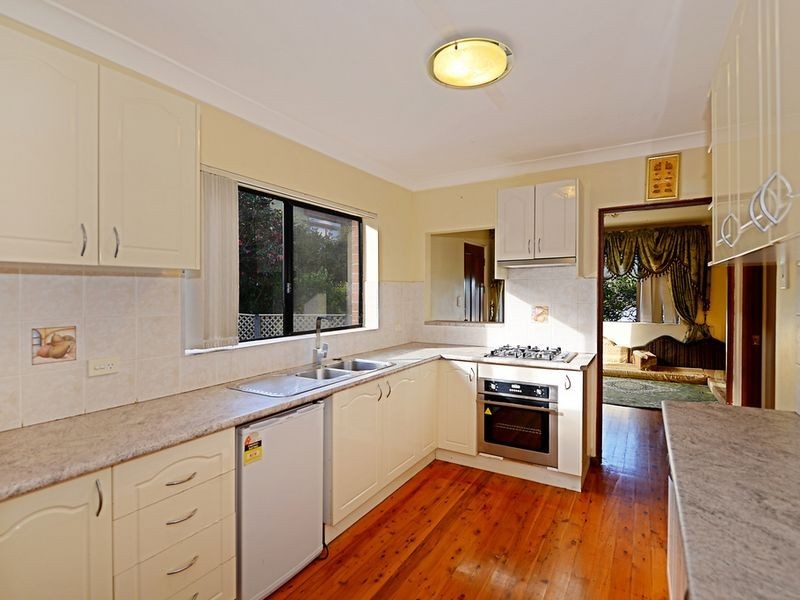 1 Cawarrah Road, Willoughby NSW 2068