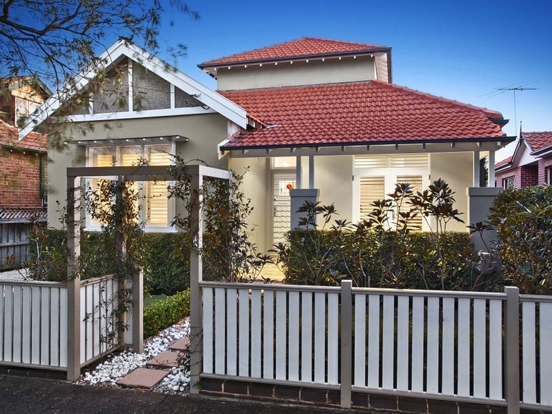 14 Oakville Road, Willoughby NSW 2068