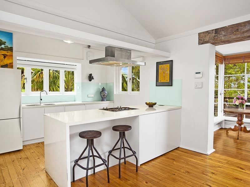 2 The Bartizan, Castlecrag NSW 2068