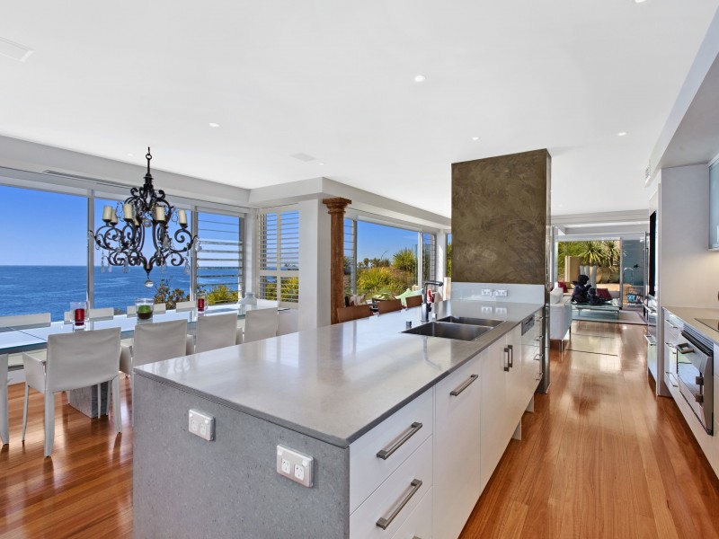 4/15 Cliff Avenue, Avoca Beach NSW 2251