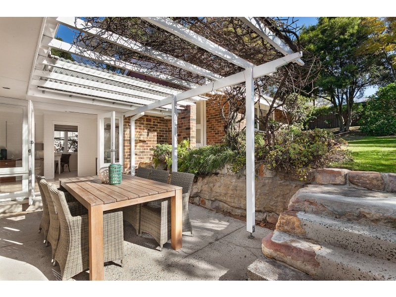 30 Covelee Circuit, Middle Cove NSW 2068