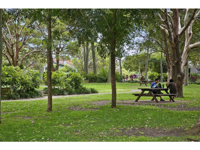 2 Stafford Road, Artarmon NSW 2064