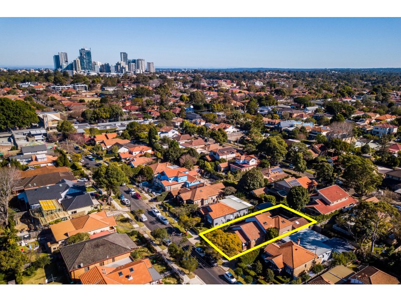 21 Alexander Avenue, Willoughby NSW 2068