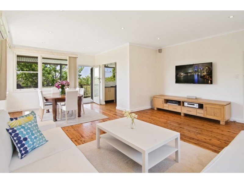 13 Victoria Avenue, Middle Cove NSW 2068