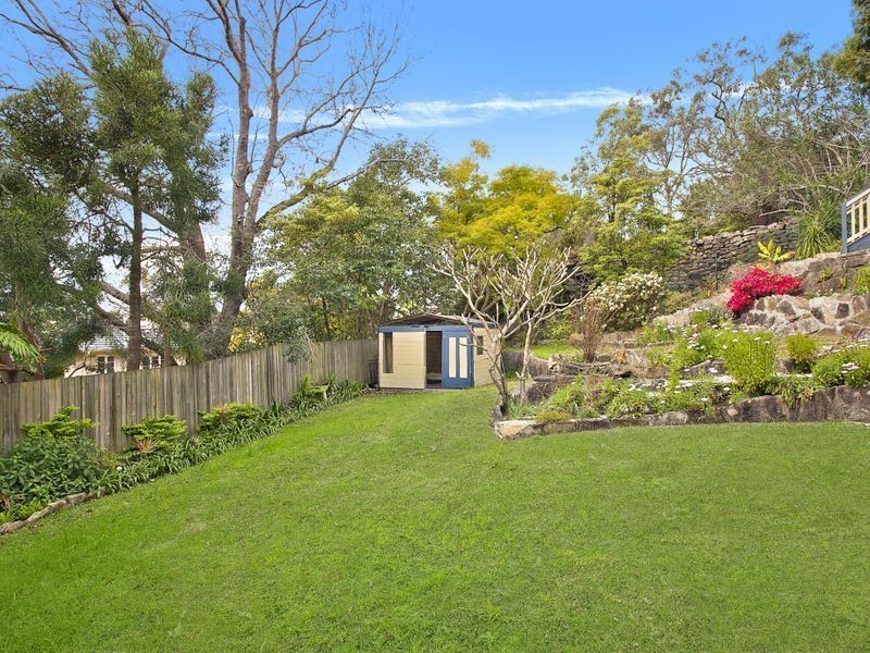 13 Victoria Avenue, Middle Cove NSW 2068