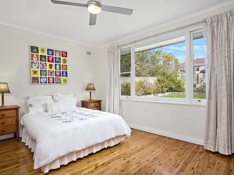 13 Victoria Avenue, Middle Cove NSW 2068