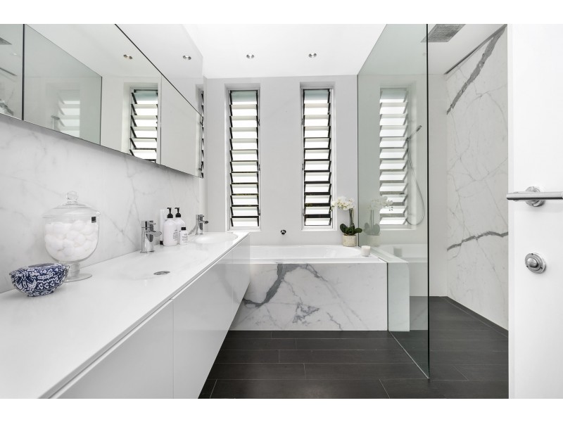 69 Hawthorne Avenue, Chatswood NSW 2067