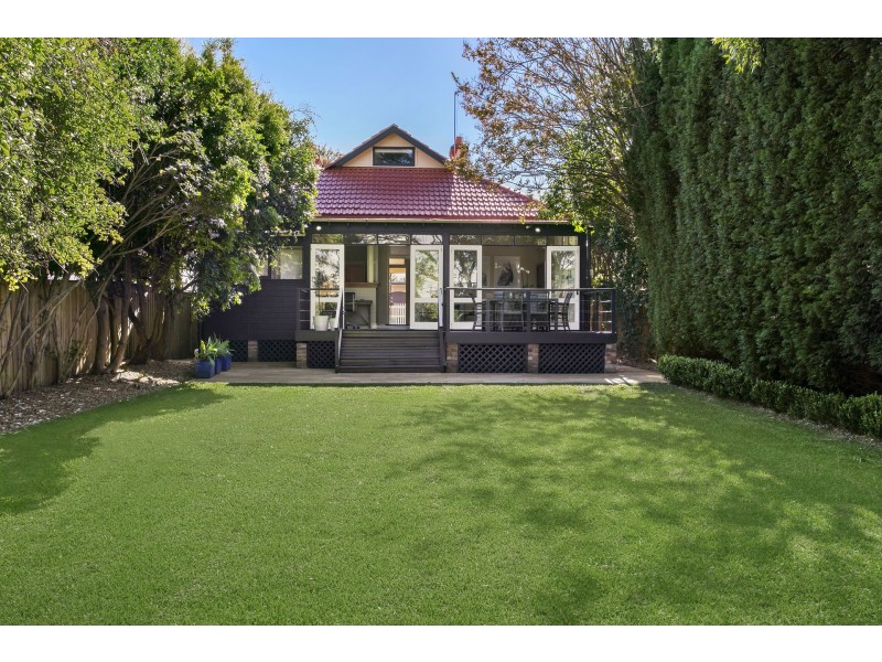 4 Eaton Street, Willoughby NSW 2068