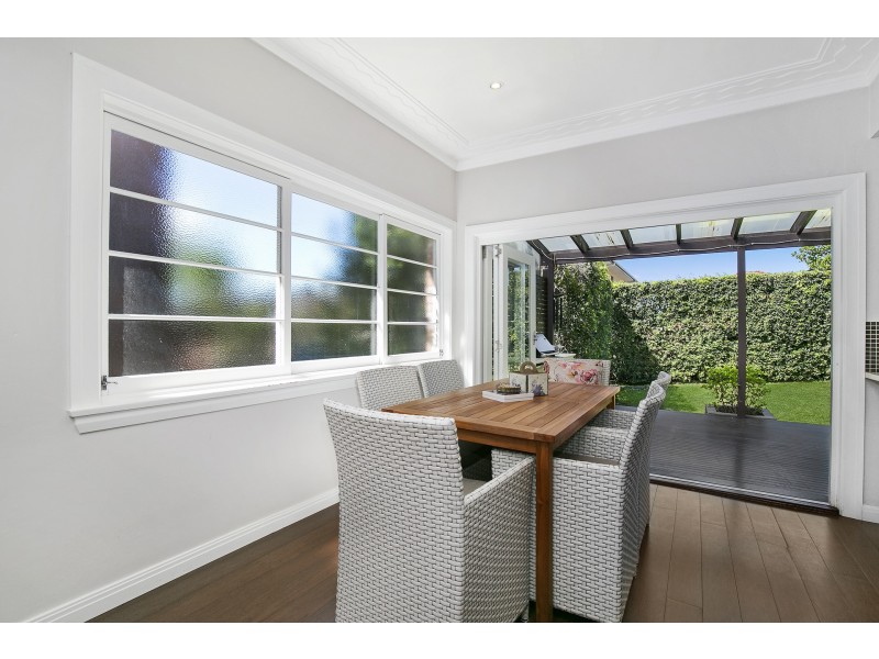 121 Eastern Valley Way, Castlecrag NSW 2068