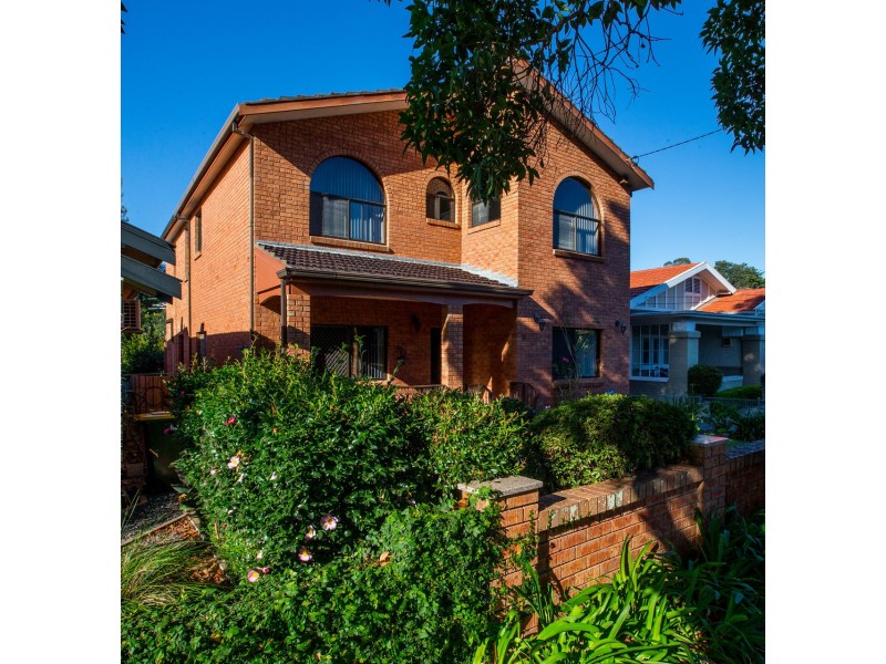 8 Rosewall Street, Willoughby NSW 2068