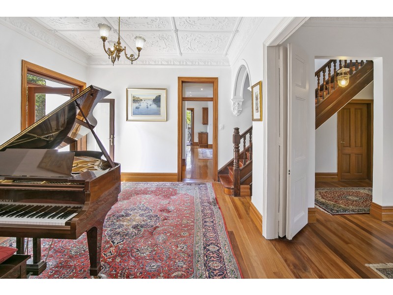 8 Frenchs Road, Willoughby NSW 2068