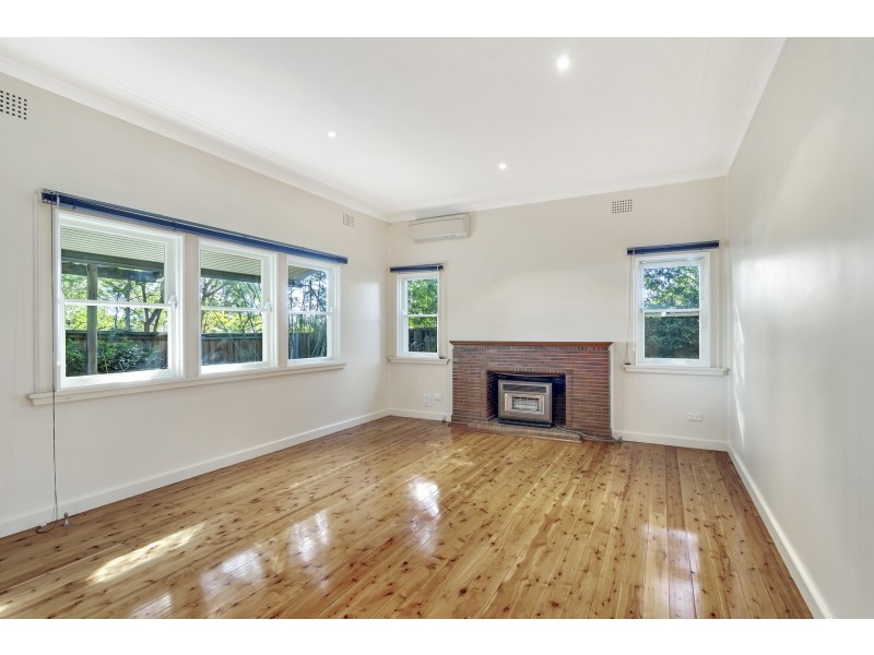 681 Warringah Road, Forestville NSW 2087