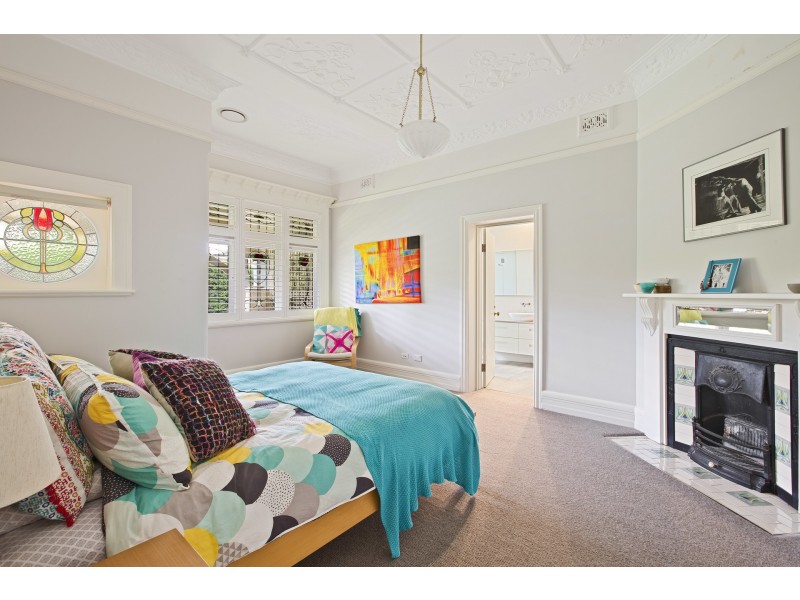 6 Cevu Avenue, Willoughby NSW 2068