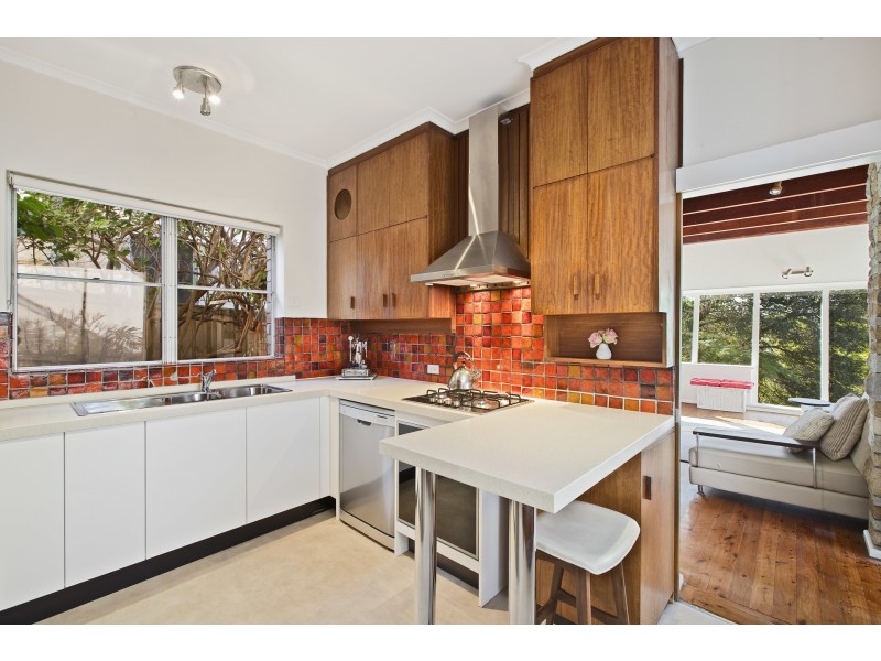 23 Victoria Avenue, Middle Cove NSW 2068