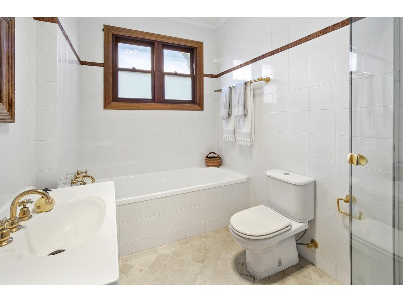 8 Frenchs Road, Willoughby NSW 2068