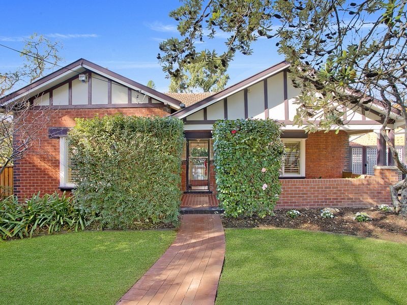 11 Pyrl Road, Artarmon NSW 2064