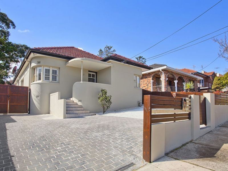 27 Douglas Avenue, Chatswood NSW 2067