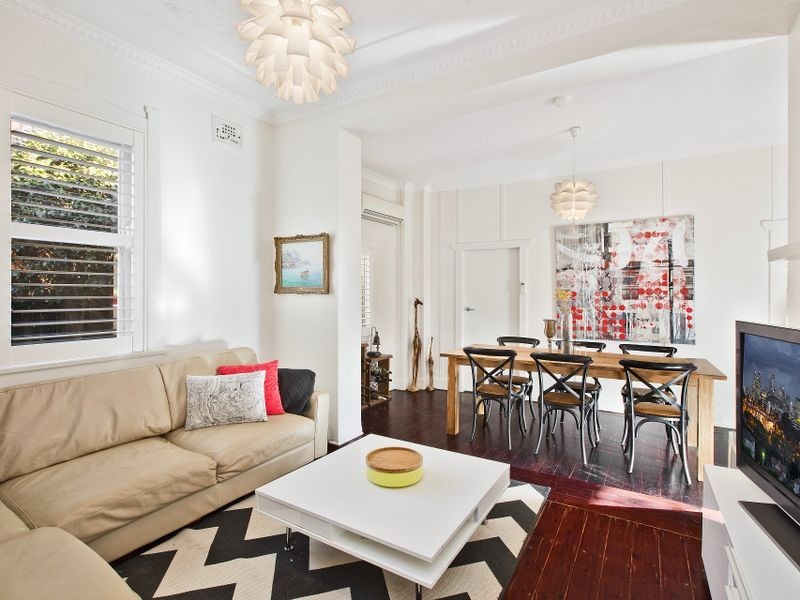 10 Hollywood Crescent, Willoughby NSW 2068