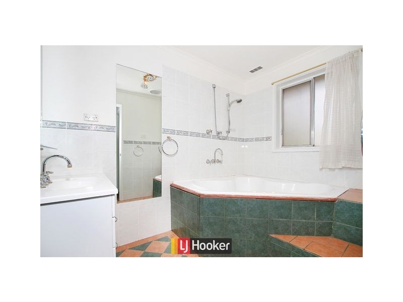 102 Chuculba Cresent, Giralang ACT 2617