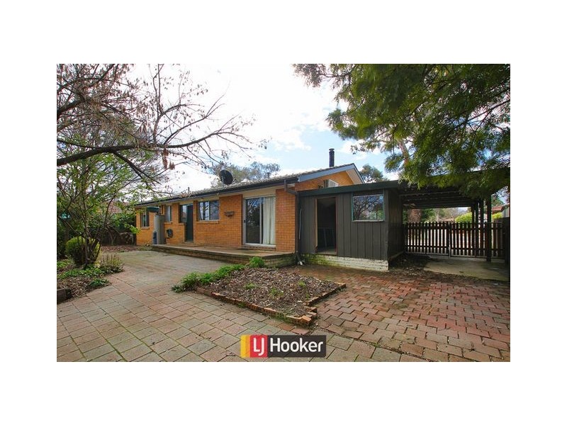 102 Chuculba Cresent, Giralang ACT 2617