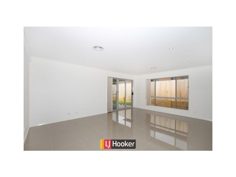 7 Peter Coppin Street, Bonner ACT 2914