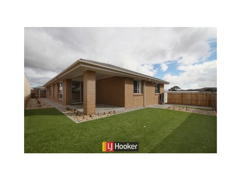 7 Peter Coppin Street, Bonner ACT 2914