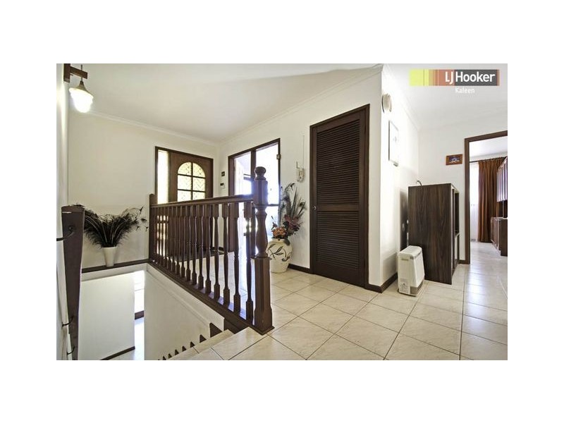 27 Mirrabucca Crescent, Giralang ACT 2617