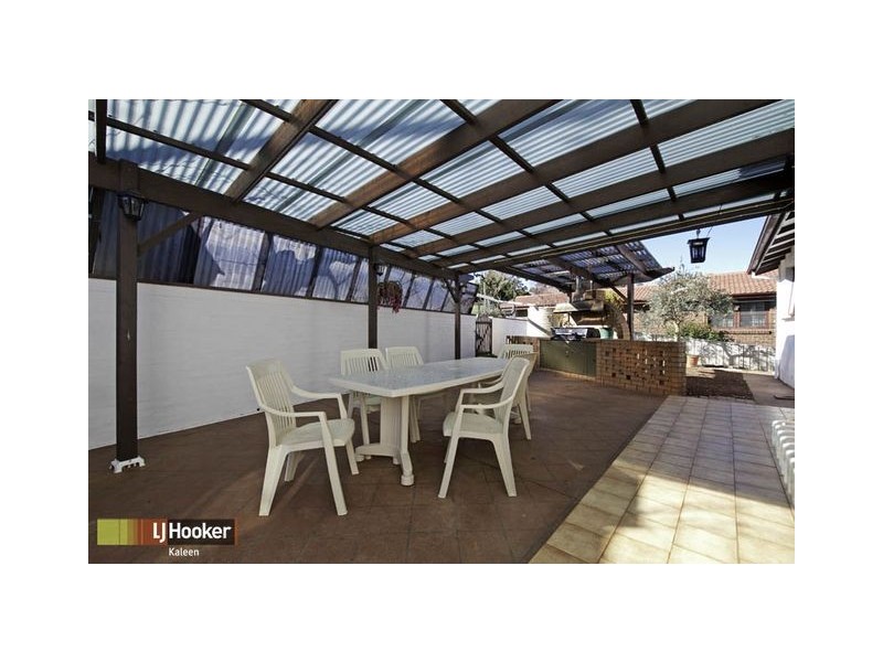 27 Mirrabucca Crescent, Giralang ACT 2617