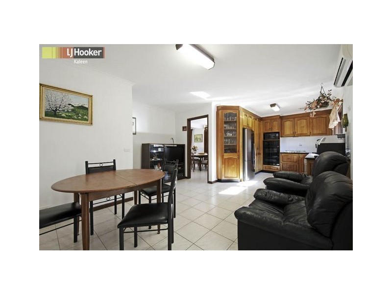 27 Mirrabucca Crescent, Giralang ACT 2617