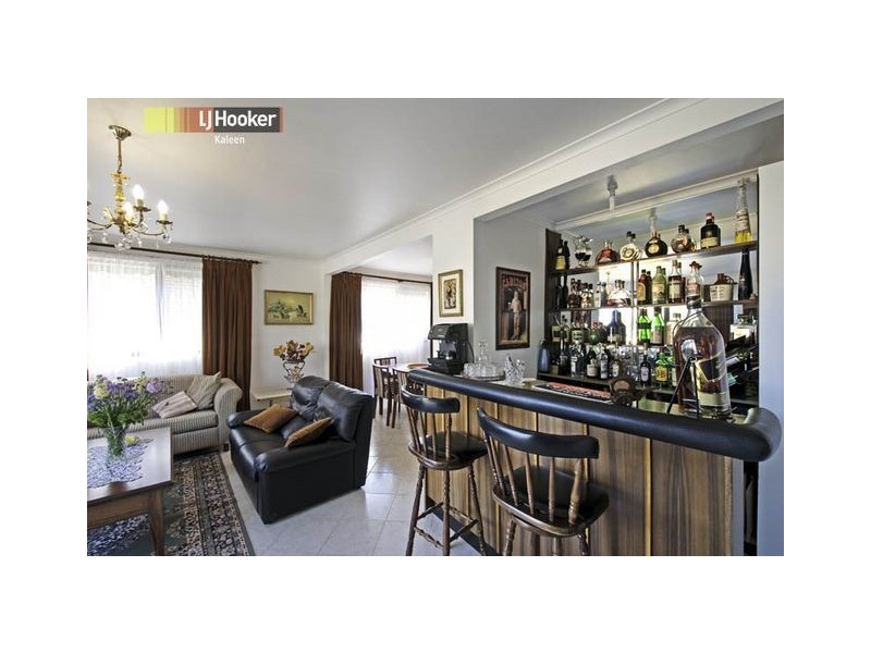 27 Mirrabucca Crescent, Giralang ACT 2617
