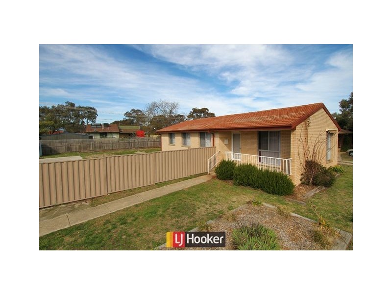 5 Annand Place, Wanniassa ACT 2903