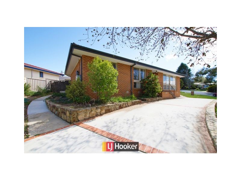 16 Centaurus Cres, Giralang ACT 2617