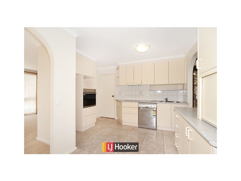 16 Centaurus Cres, Giralang ACT 2617