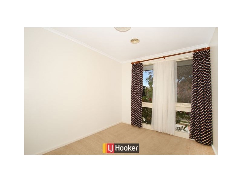 16 Centaurus Cres, Giralang ACT 2617