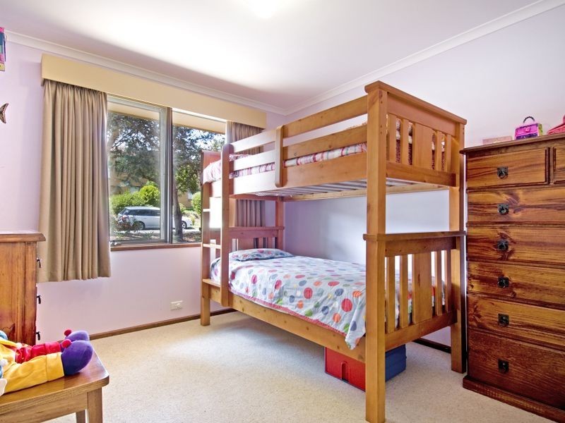 17 Lenehan Street, Giralang ACT 2617