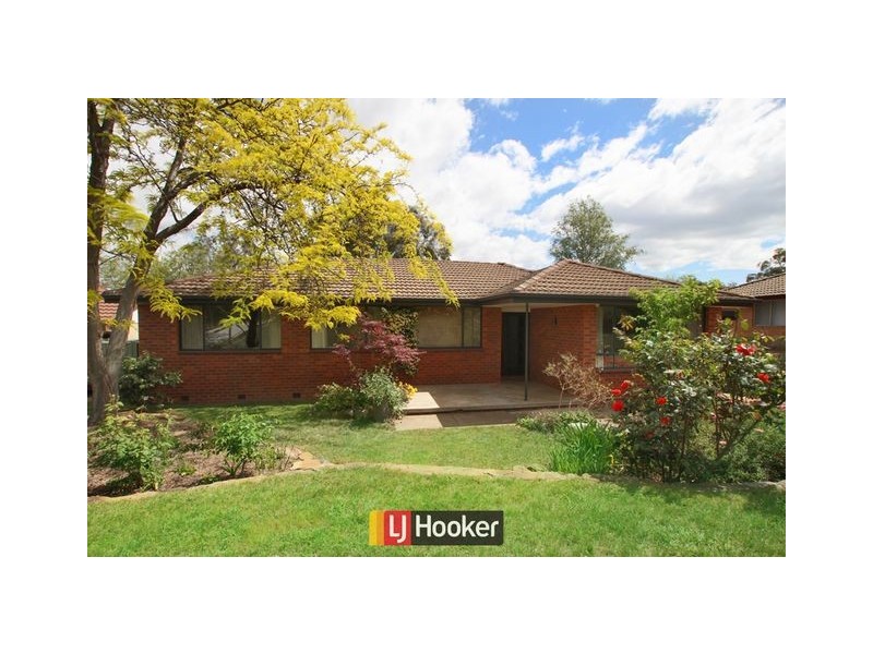 4 Martens Crescent, Weston ACT 2611