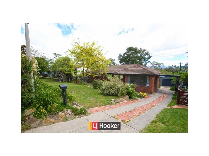 4 Martens Crescent, Weston ACT 2611