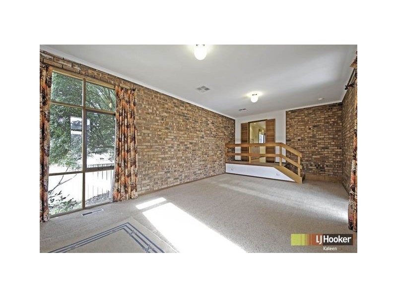 11 Kootingal Street, Giralang ACT 2617