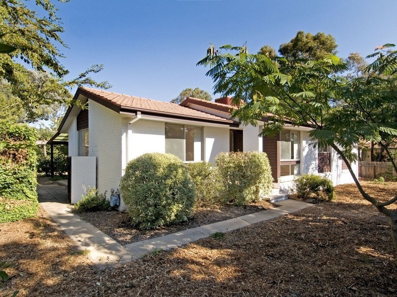 13 Lubuma Place, Giralang ACT 2617