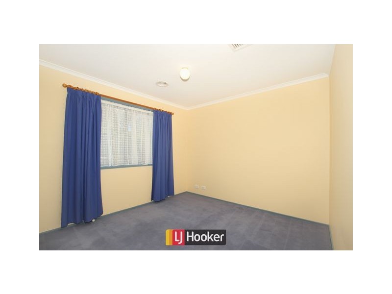 4 Higham Street, Dunlop ACT 2615