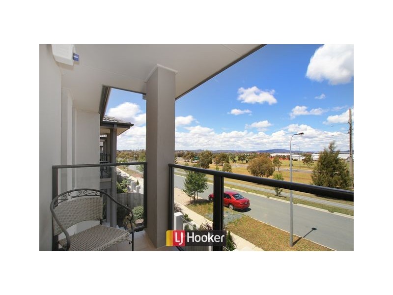 15 Lansdown Crescent, Casey ACT 2913