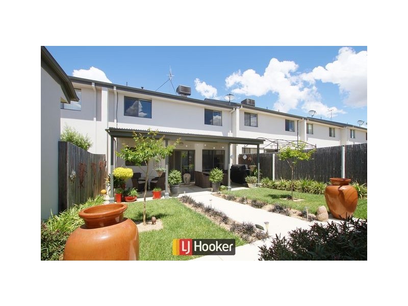 15 Lansdown Crescent, Casey ACT 2913