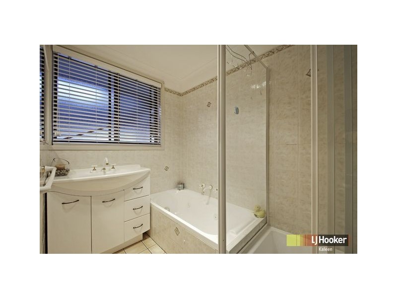 2 Musca Place, Giralang ACT 2617
