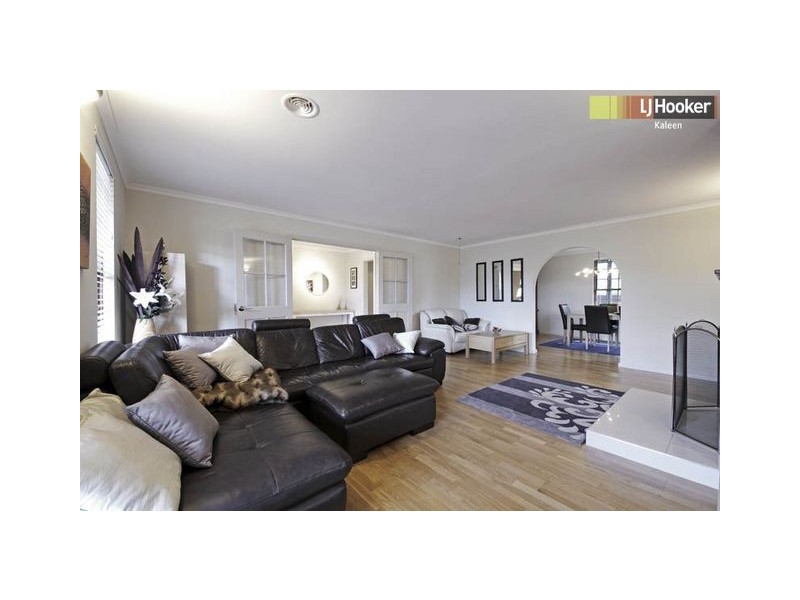 5 Douglass Place, Spence ACT 2615