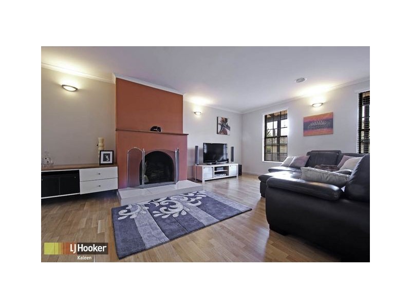 5 Douglass Place, Spence ACT 2615