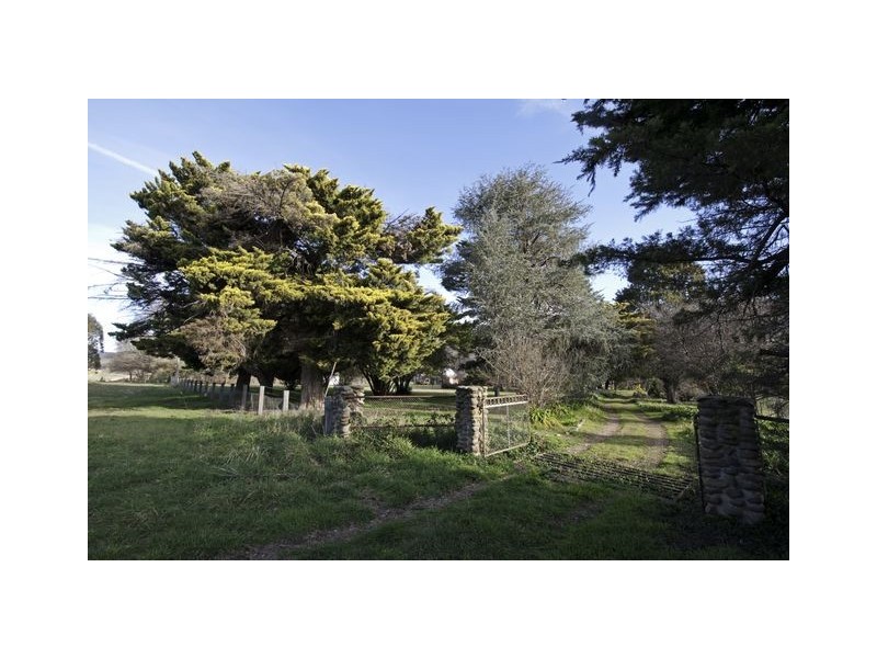 140 Coodravale Road, Wee Jasper NSW 2582