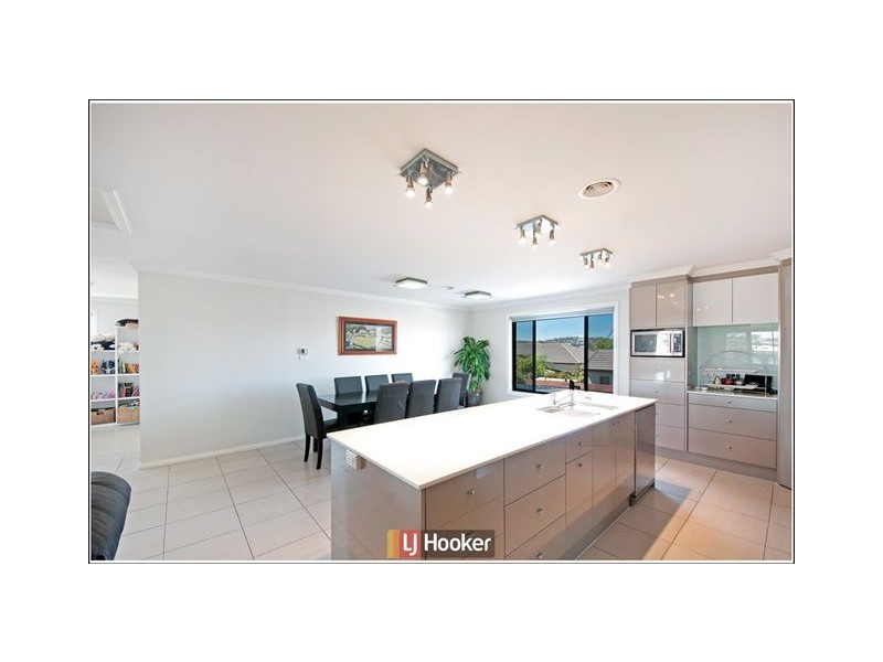 18 Ballantyne Crescent, Franklin ACT 2913