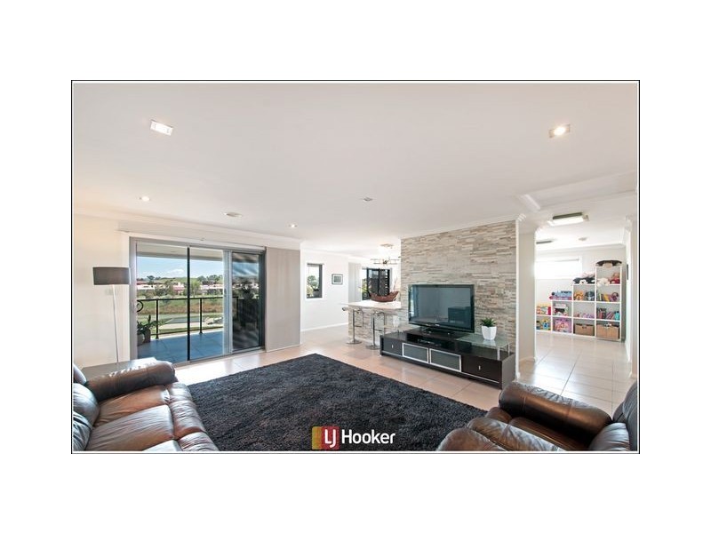 18 Ballantyne Crescent, Franklin ACT 2913