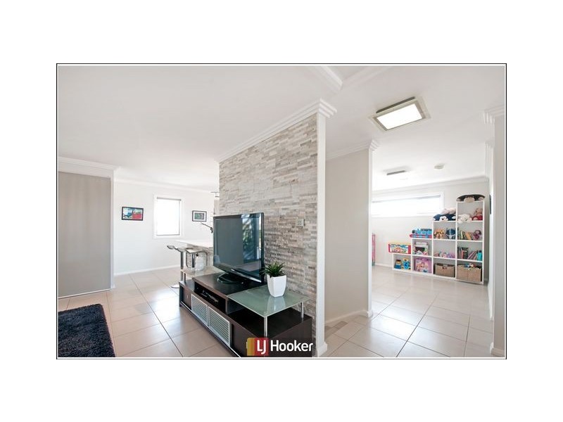 18 Ballantyne Crescent, Franklin ACT 2913