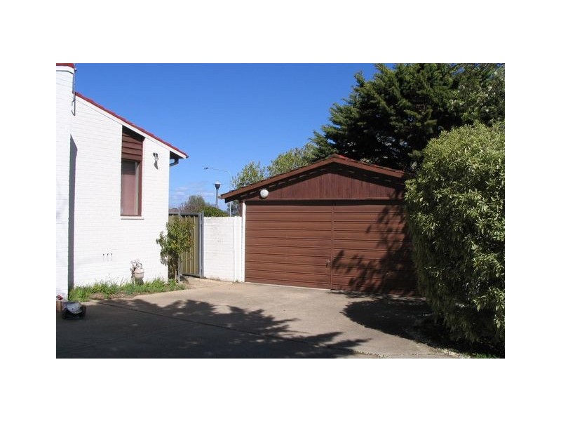 2 Geeves Court, Charnwood ACT 2615